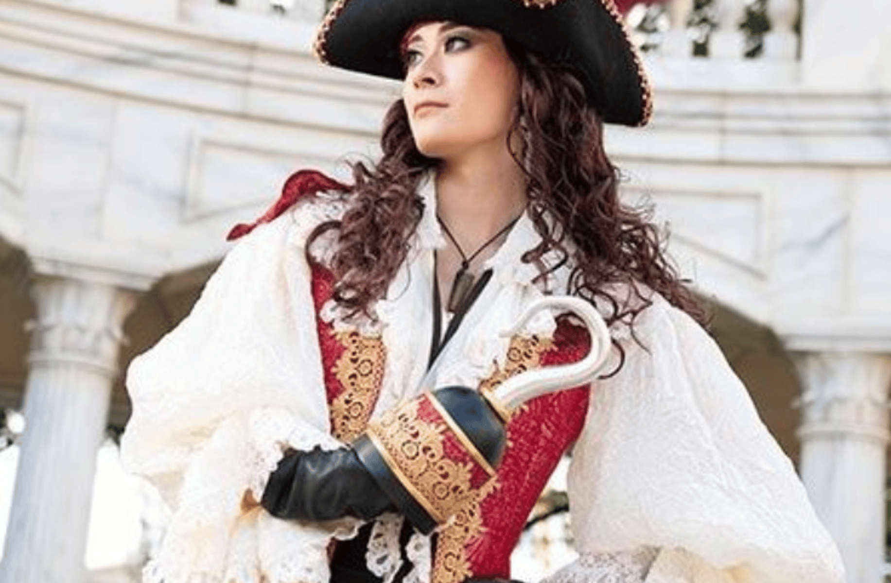 Lady pirate hock