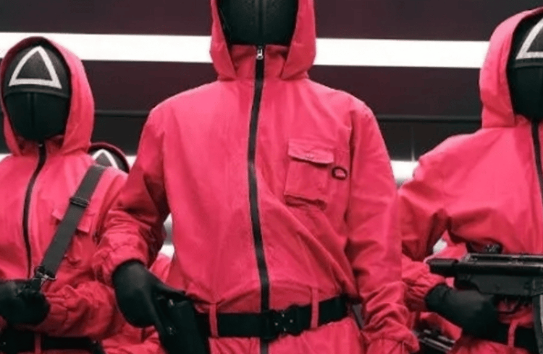 011 (=guard squidgame)