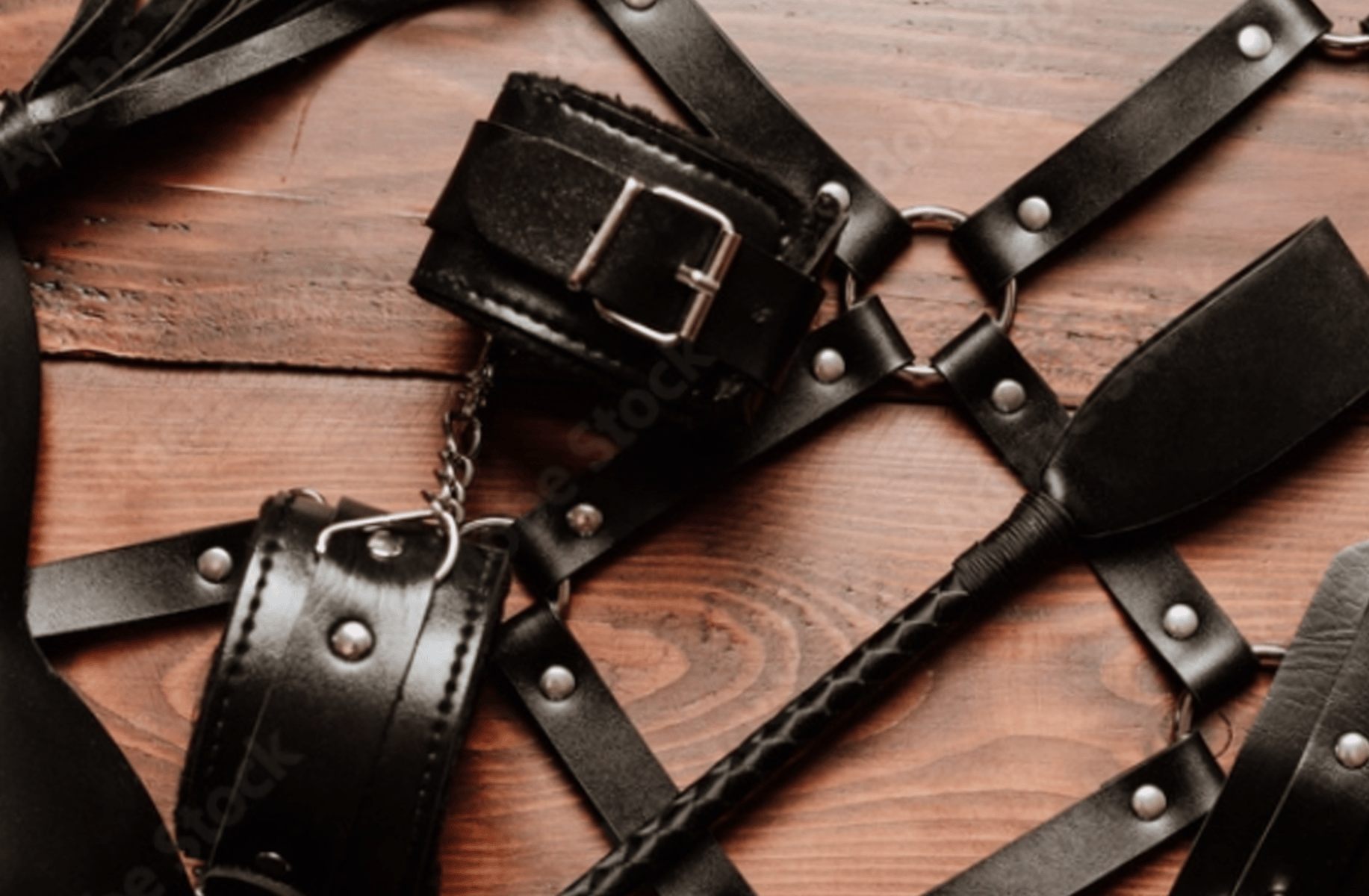 Ballbusting Domme