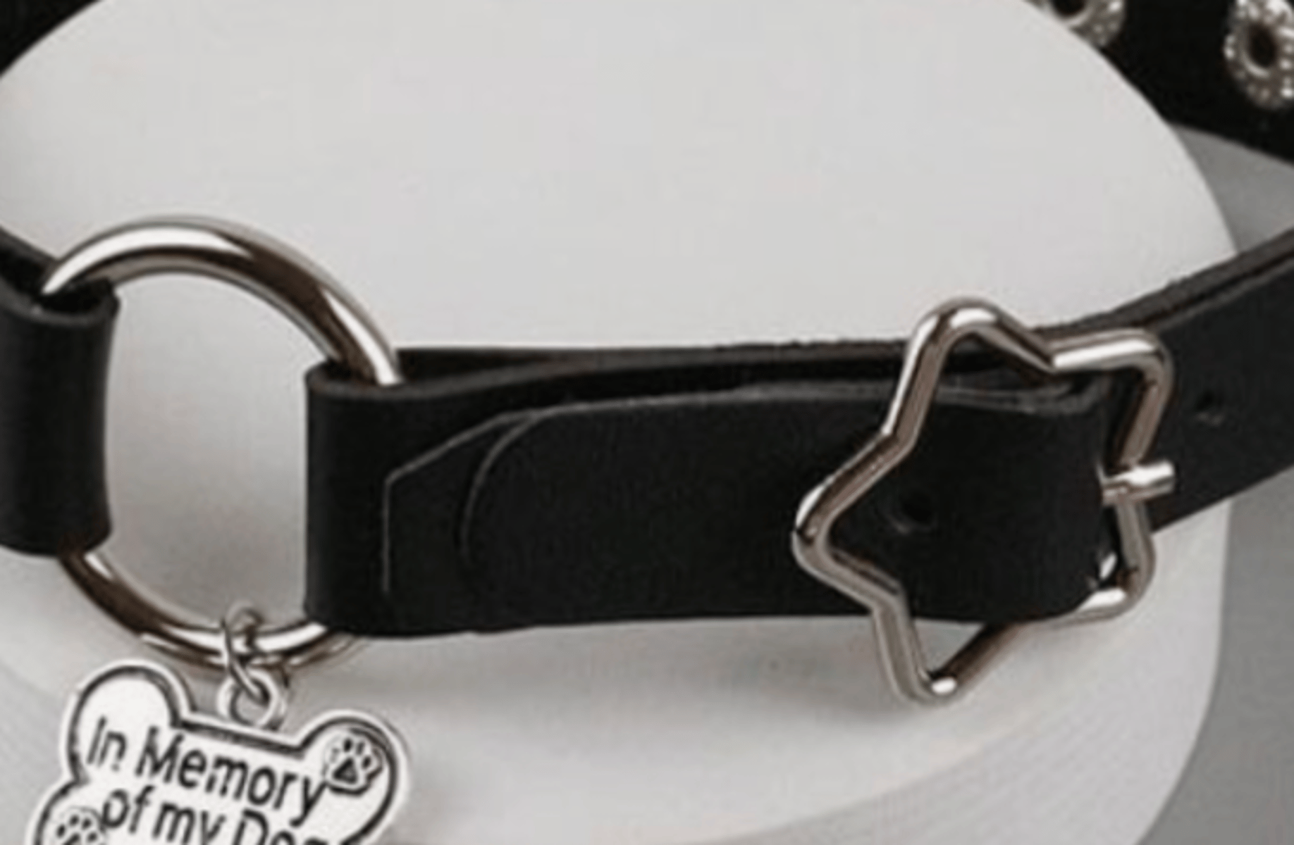 Strange collar