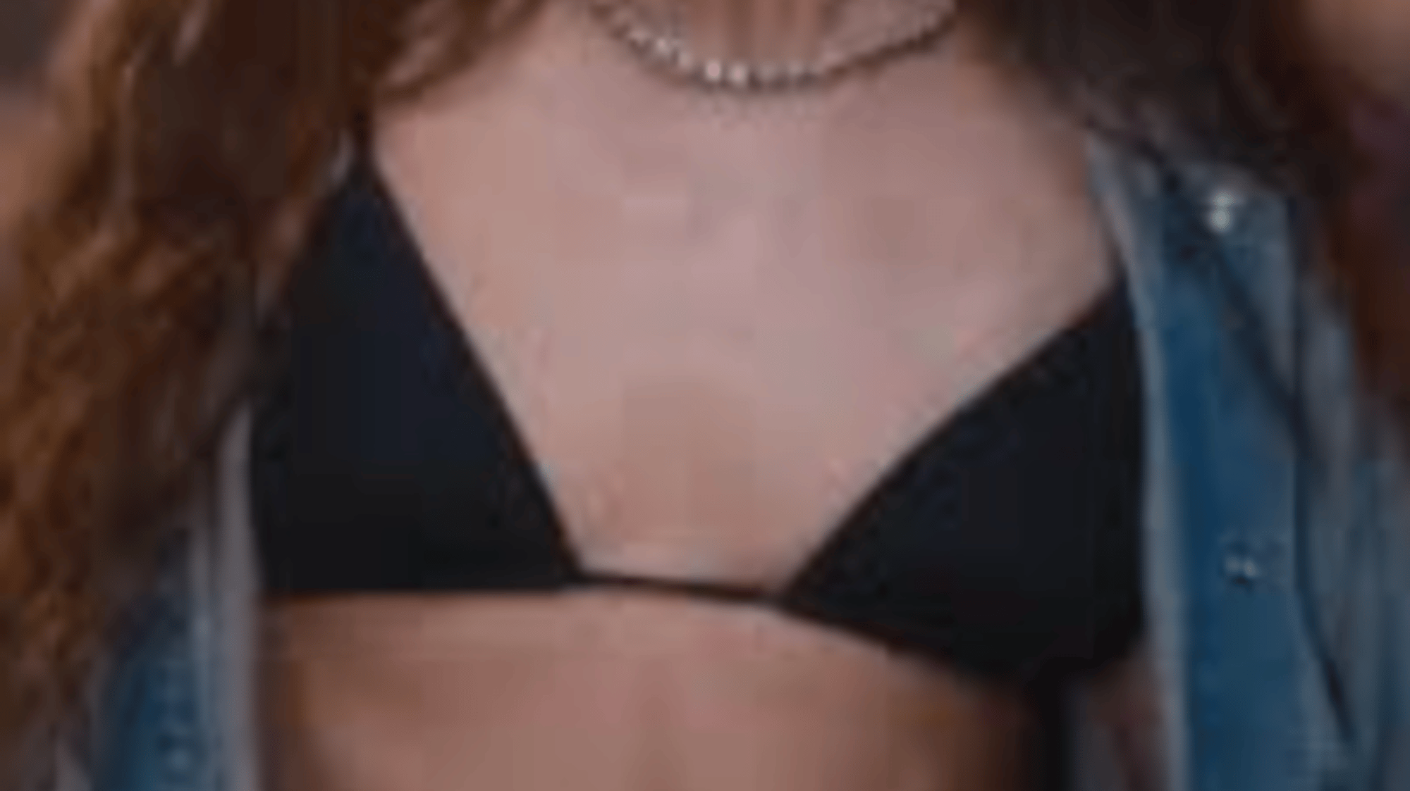 Ella - Girlfriend