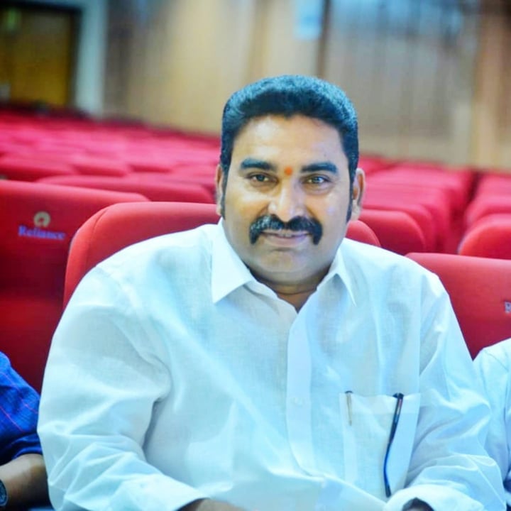 Punyakshetram Srinivas, Male Character, Hyderabad