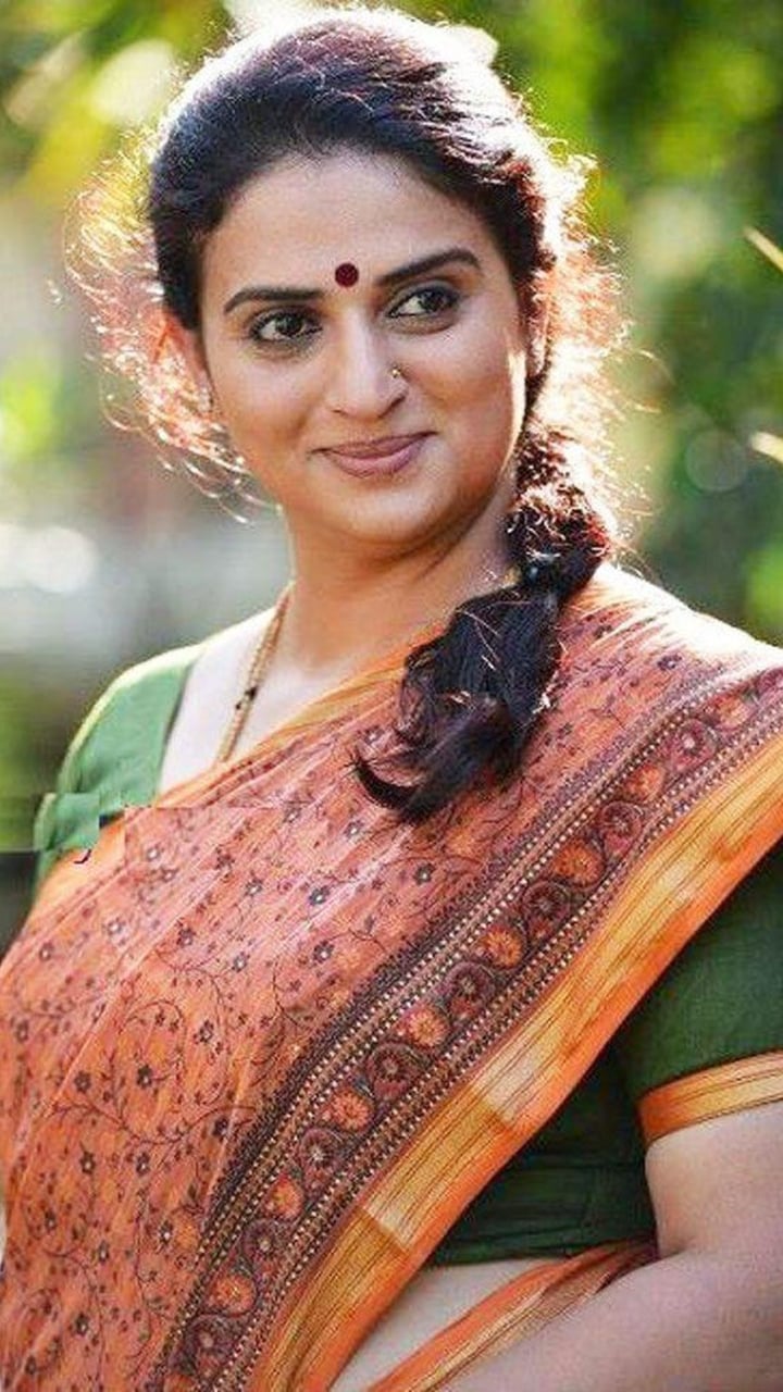 Pavitra Lokesh, Supporting Artist, Mysuru