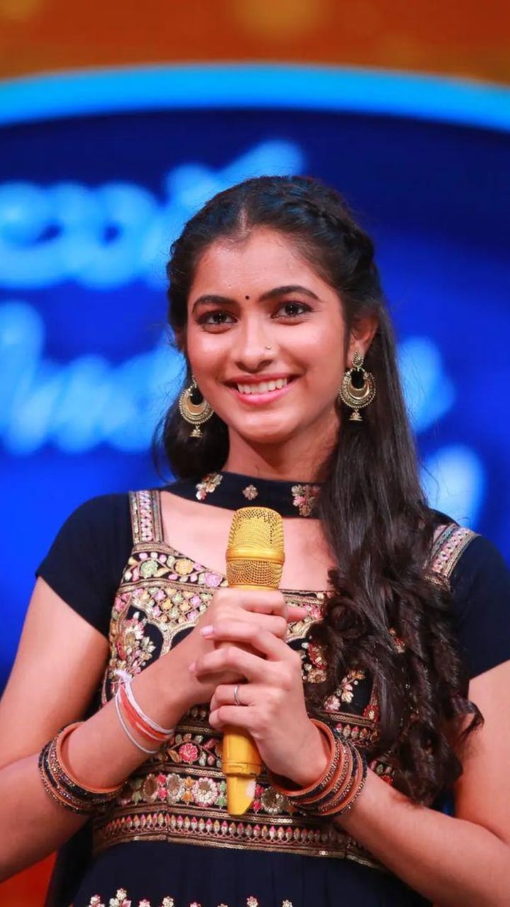 BVK Vagdevi, Singer, Hyderabad