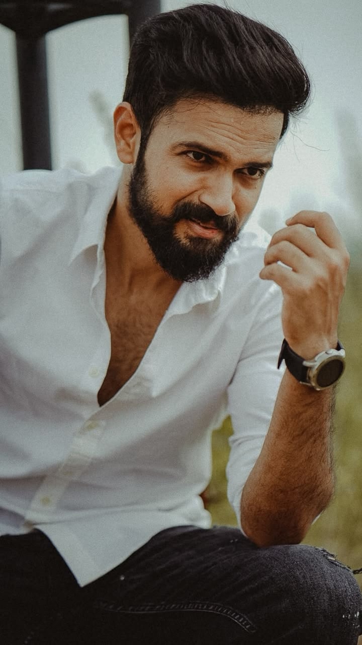 VAMSEE CHAGANTI, Supporting Artist, Hyderabad