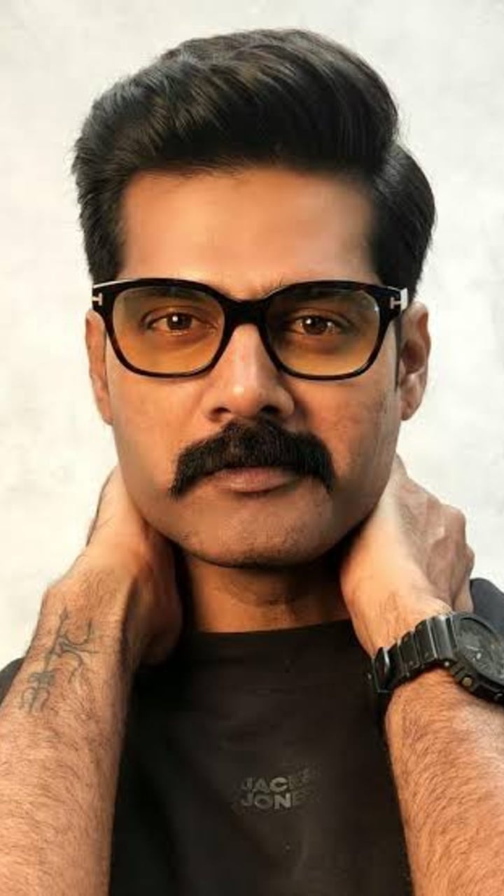 Naveen Chandra, Hero, Hyderabad