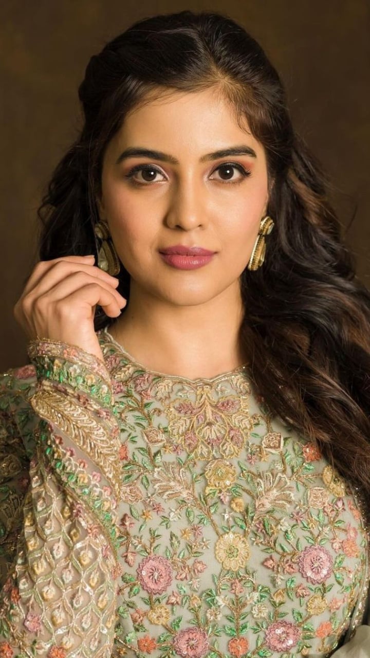 Amritha Aiyer, Heroine, Chennai