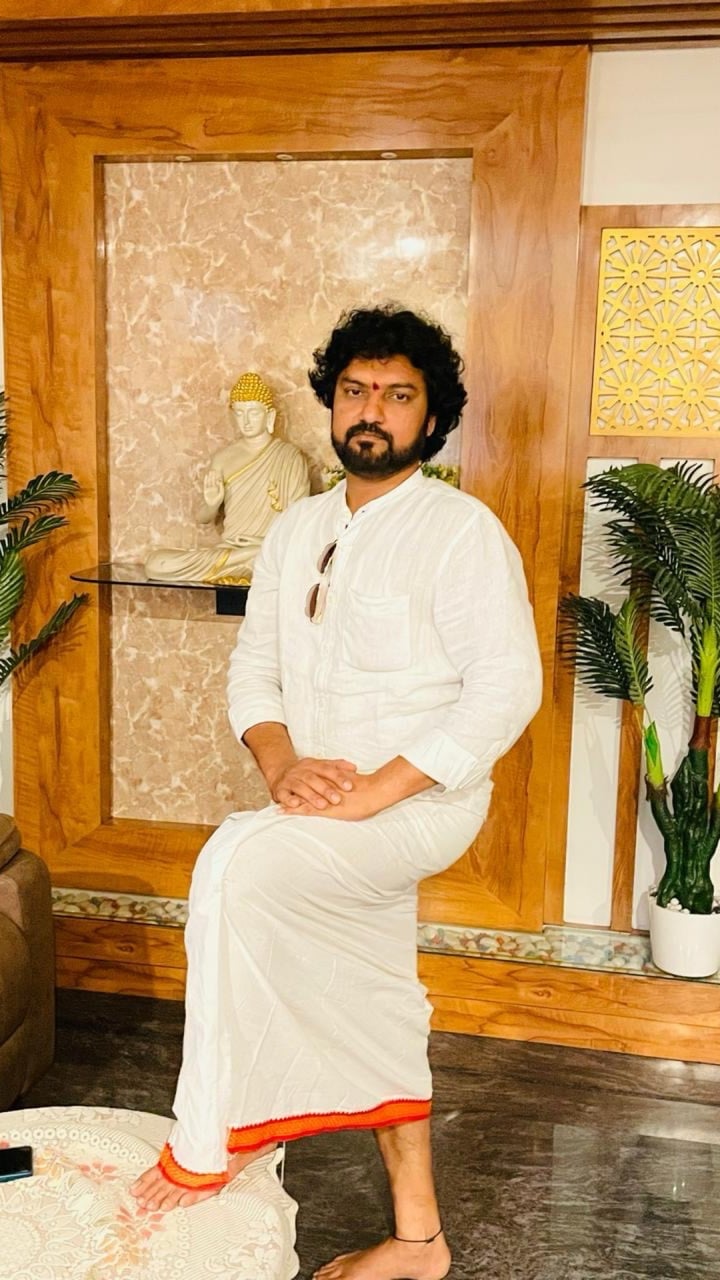 Hari Prasad Goud, Male Character, Hyderabad