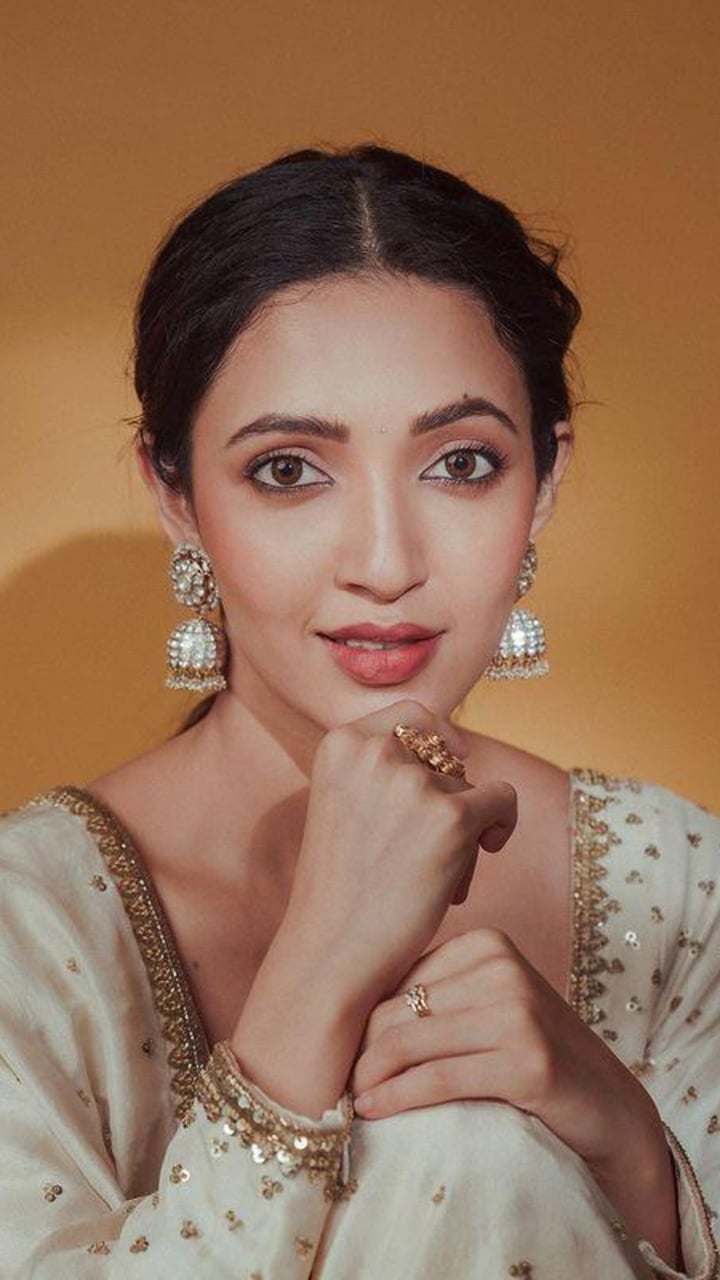 Neha Shetty, Heroine, Hyderabad
