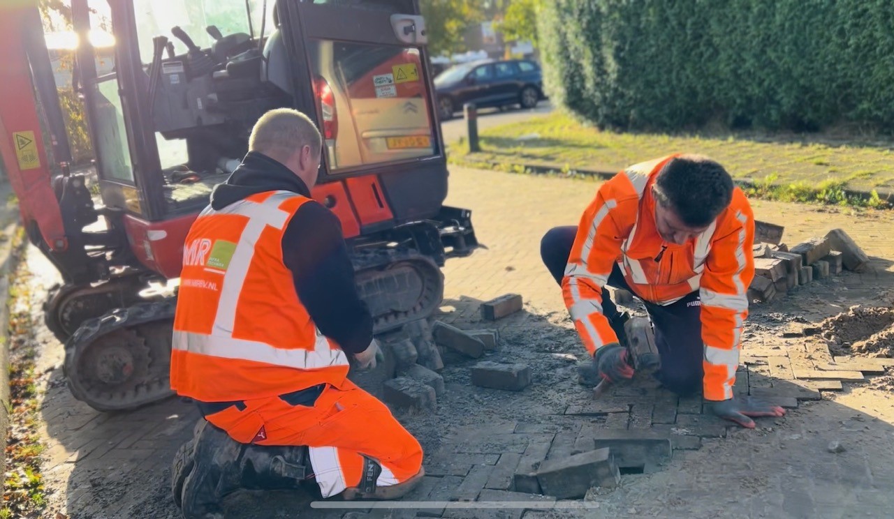 Bewoners geïnformeerd bij aanleggen glasvezel