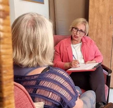 סדנאות ומפגשים אנושיים, יעוץ והדרכה לגיל השלישי