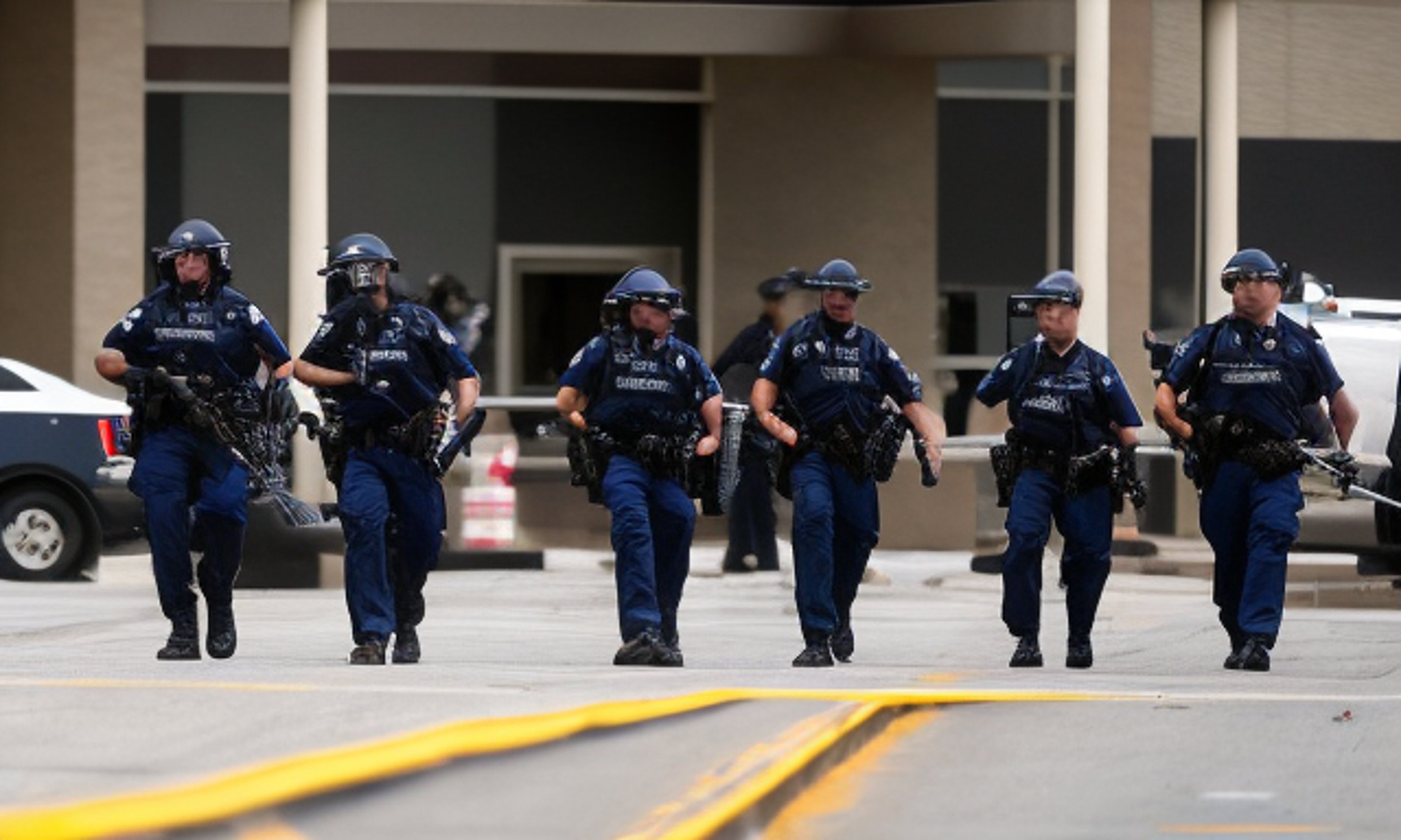 Possible Right-Wing Extremist Motives Investigated in Dallas-Area Mall Shooting