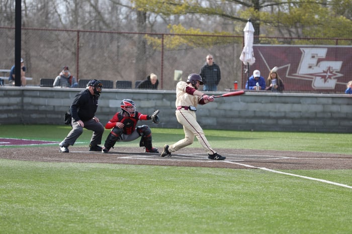 Image for Baseball swept by Bluffton