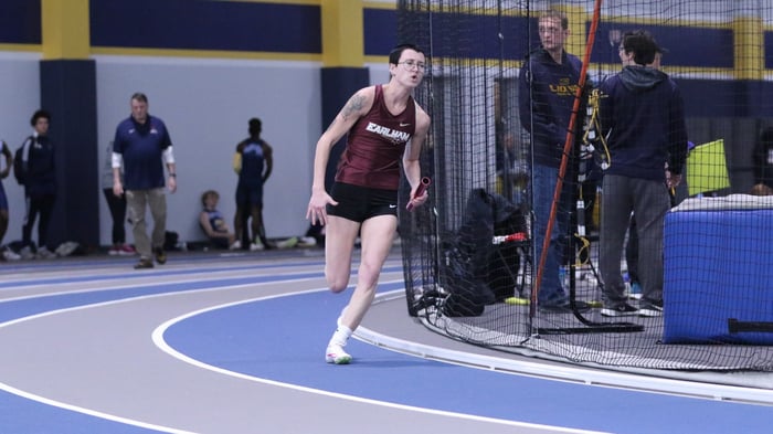 Image for Women's track places seventh at Manchester