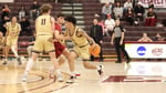 Image for Davis leads men's basketball in season finale