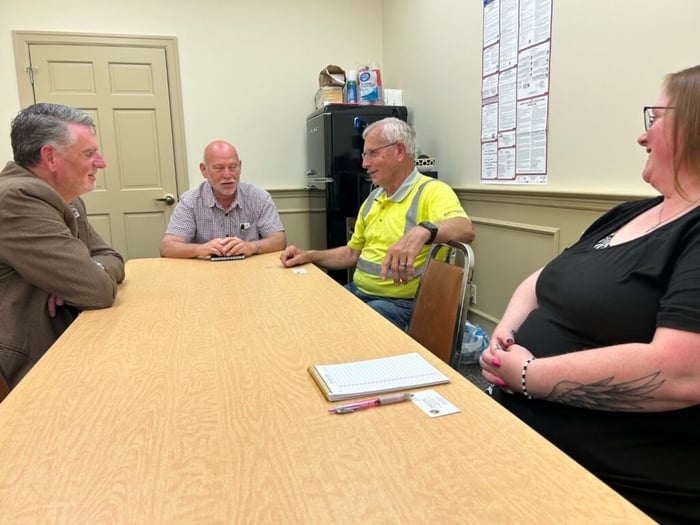 Image for State treasurer visits Centerville