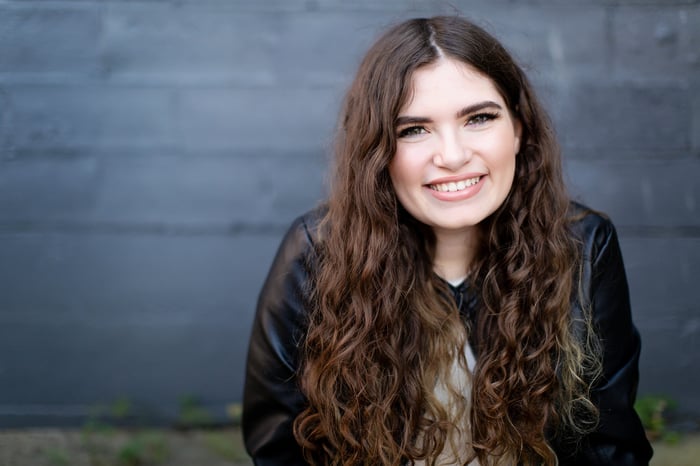 Image for Richmond grads Molly Gard, Esther Etherington receive national scholarships