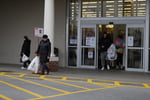 Image for Photos: Black Friday shopping 2021