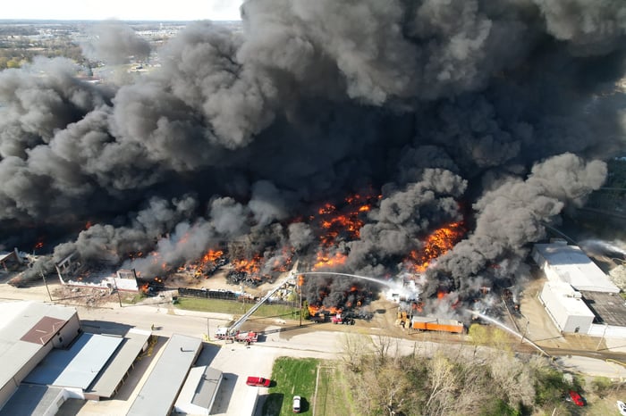 Image for Richmond man charged with burglarizing site of massive warehouse fire