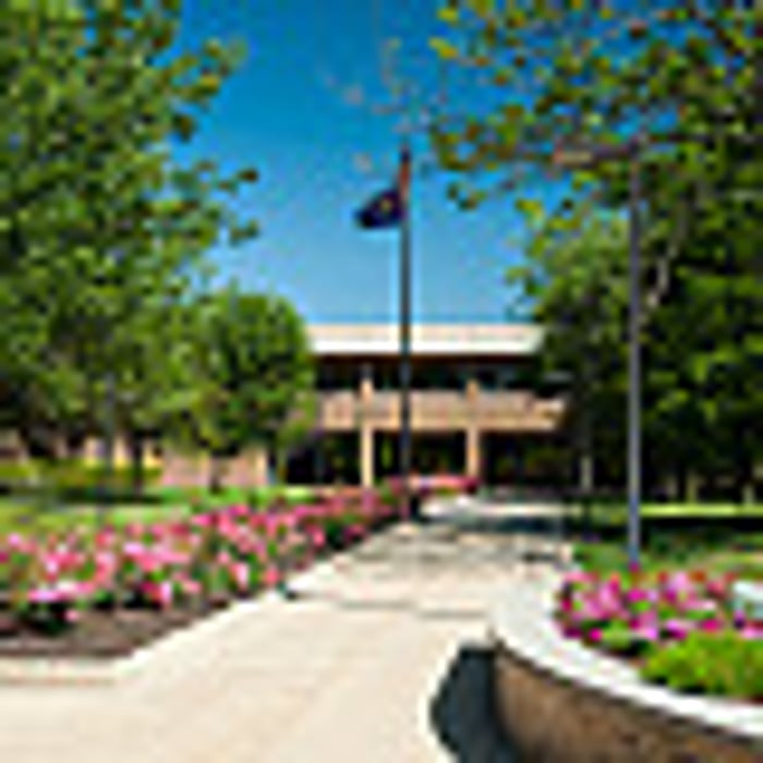 Image for IU East, Ivy Tech sign guaranteed admissions agreement