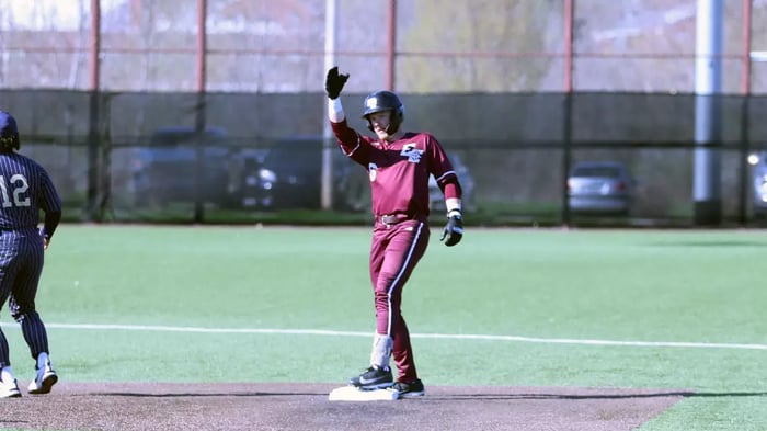 Image for Baseball rallies in eighth for weeknight win