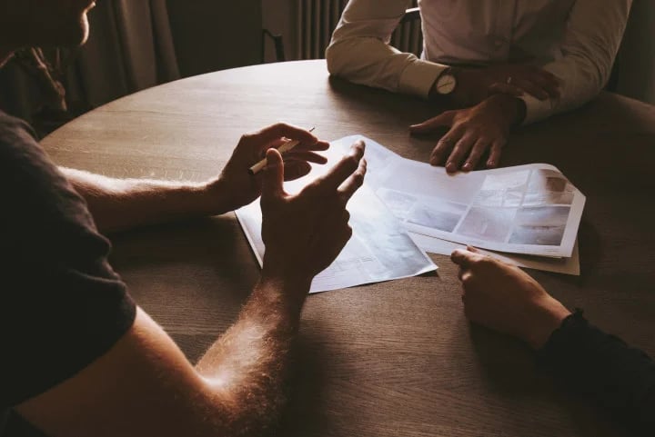 The Overbearing Monarch: The Struggle of Employees to Be Heard in the Shadow of a Narcissistic Boss.