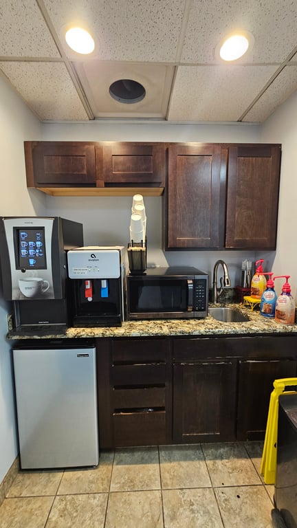 Cedar Hill Coffee & Water