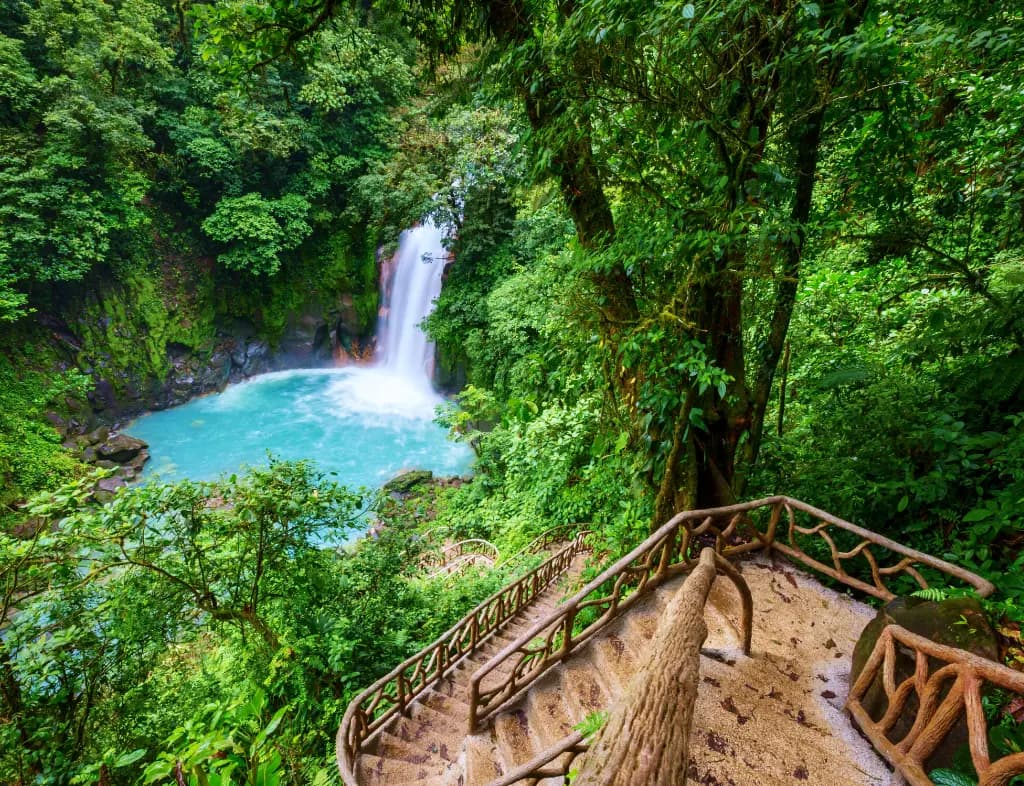 Rio Celeste Hike - Photo 4