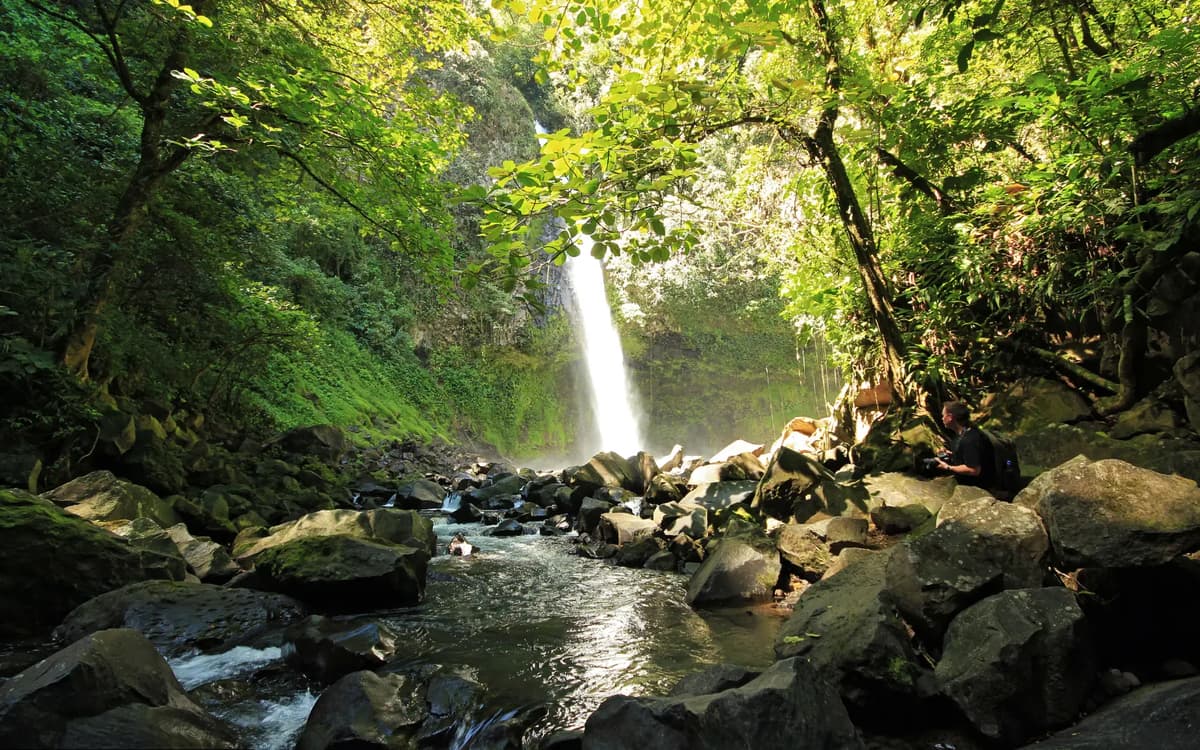 Mini Combo #1 – Volcano Hike + Waterfall + Lunch - Photo 6