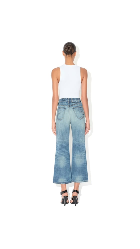 JEAN ÉVASÉ EN DENIM