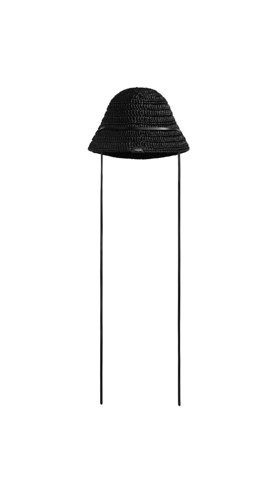 LE CHAPEAU EN RAPHIA