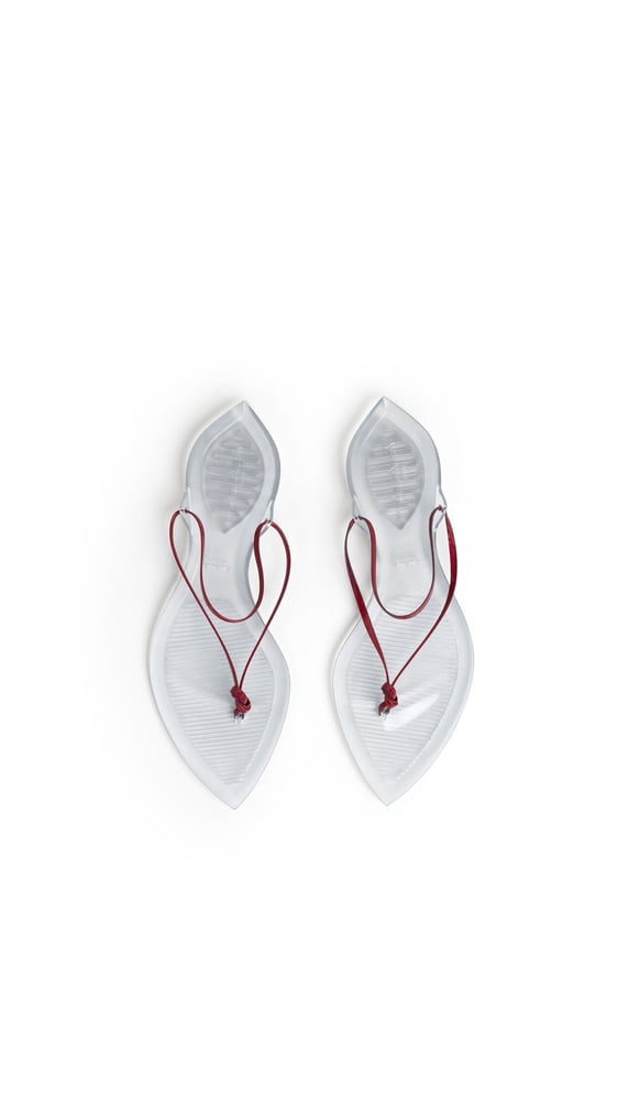 TONG INVISIBLES EN CUIR VERNI