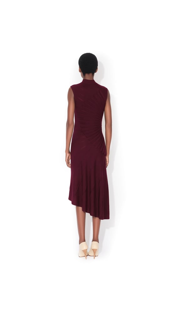 ROBE SCULPTANTE EN LAINE