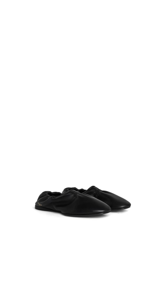 SLIPPERS EN CUIR SOUPLE