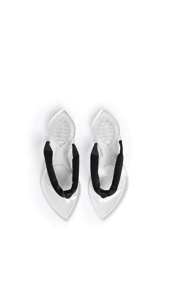 TONG INVISIBLE EN SATIN
