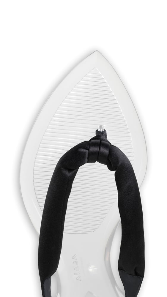 TONG INVISIBLE EN SATIN