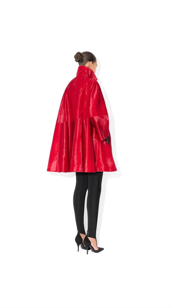 MANTEAU TRAPÈZE EN CUIR PONY