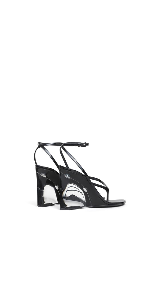SANDALES à bride INVISIBLE EN CUIR VERNI