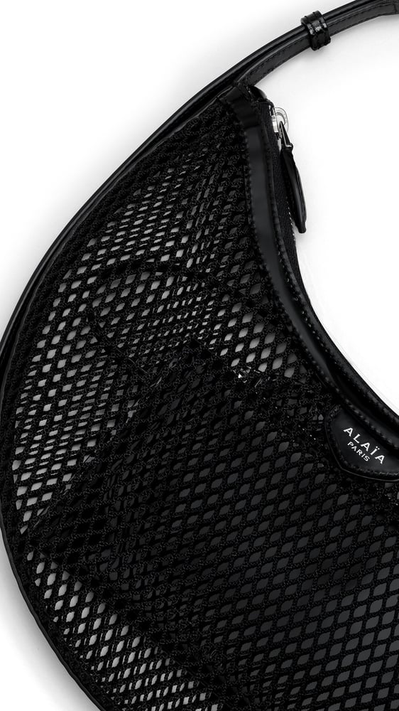 SAC ONE PIECE DEMI LUNE EN RÉSILLE