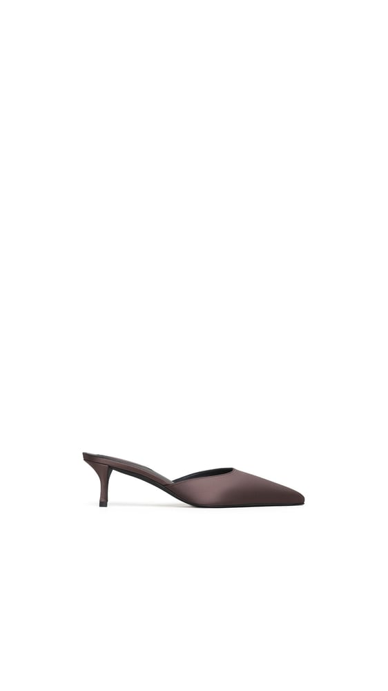 MULES LE CŒUR EN SATIN
