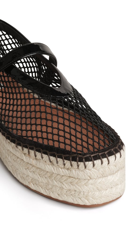 ESPADRILLES EN RÉSILLE ET CUIR VERNI
