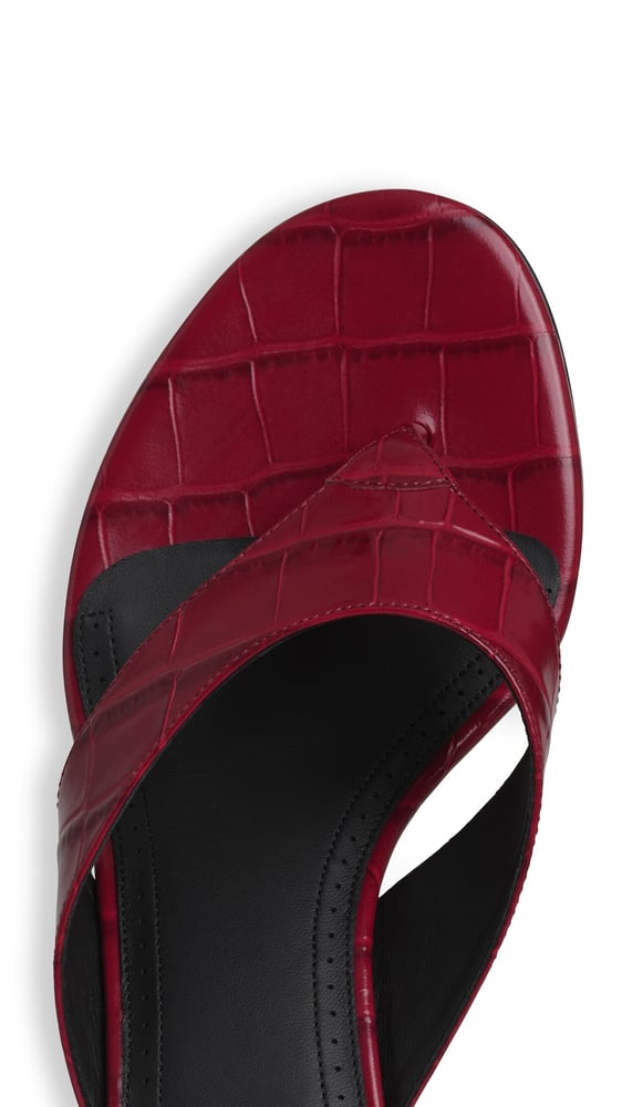 MULES TONG EN CUIR EMBOSSÉ CROCODILE