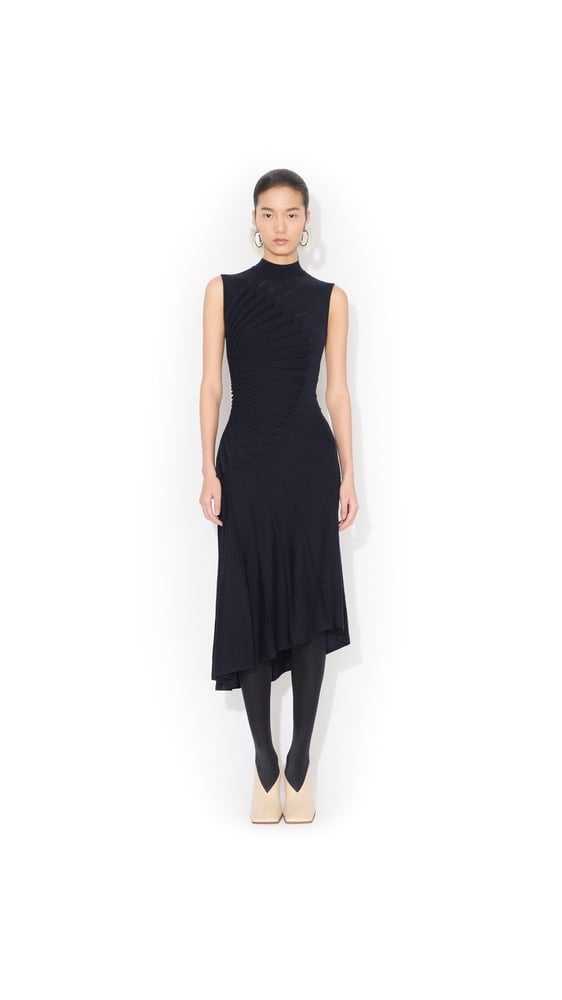 ROBE SCULPTANTE EN LAINE
