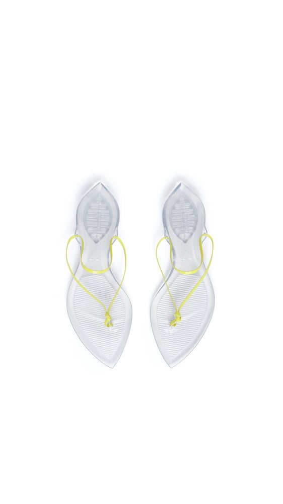TONG INVISIBLES EN CUIR VERNI