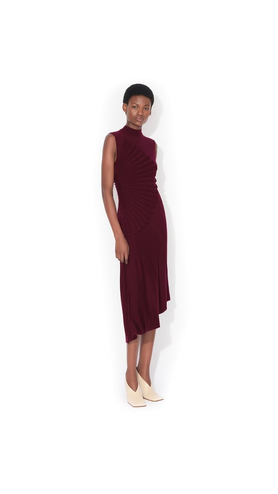 ROBE SCULPTANTE EN LAINE