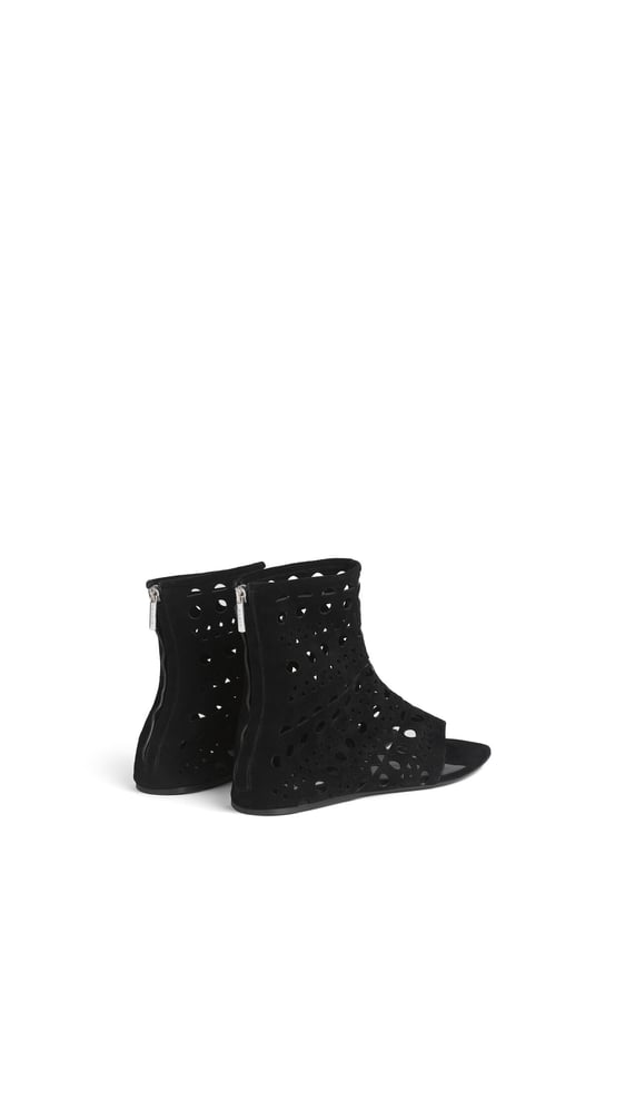 SANDALES TONG VIENNE MONTANTES EN CUIR VELOURS
