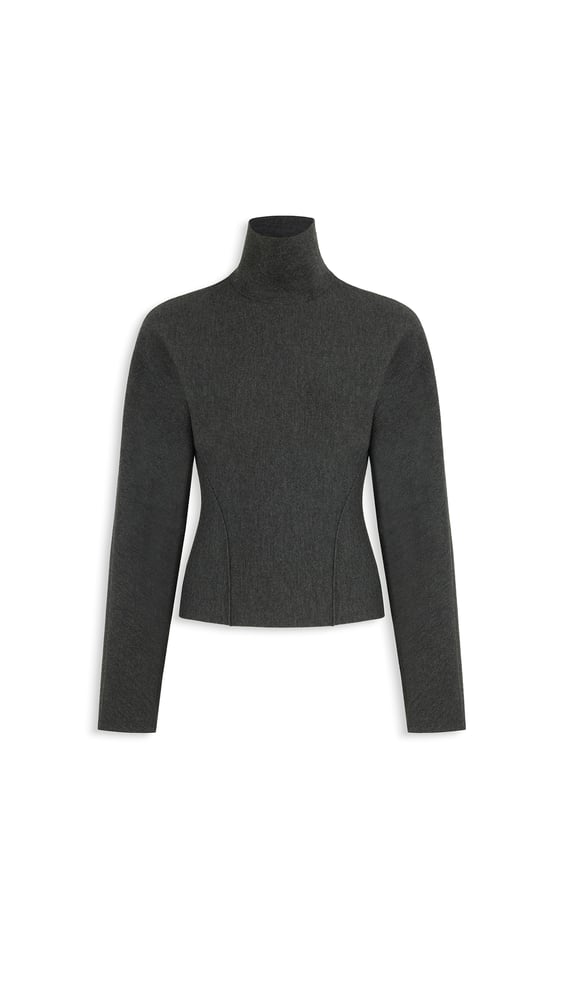 PULL CINTRÉ EN MAILLE DE LAINE