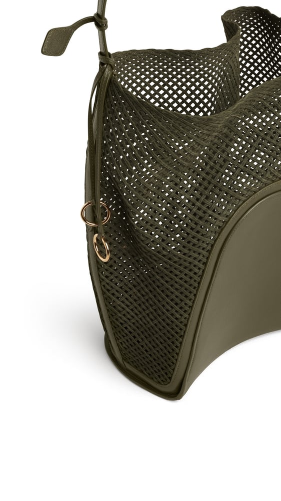 SAC HIP BUCKET LARGE EN SUÈDE TRESSÉ