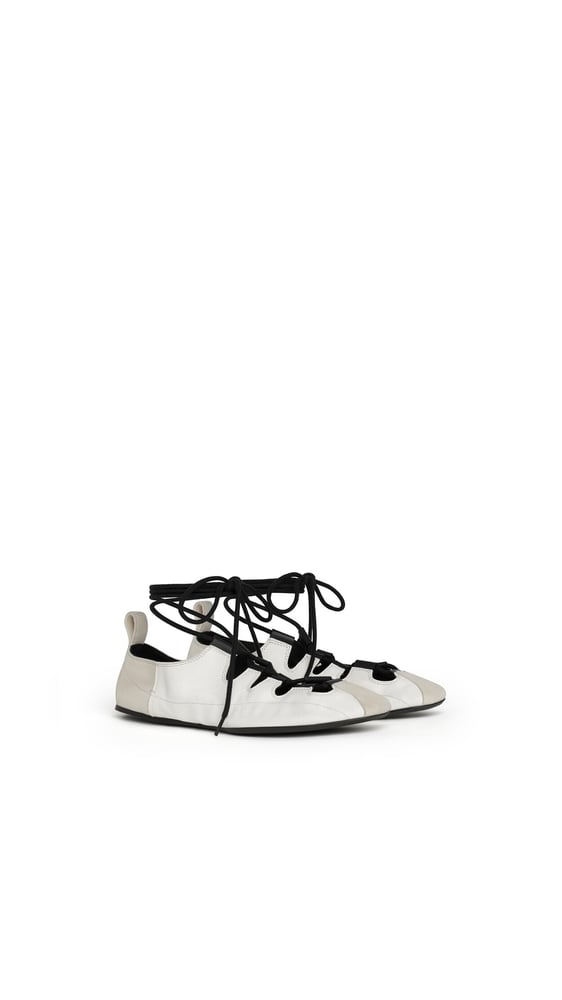 BALLERINES À LACETS FOLD EN CUIR