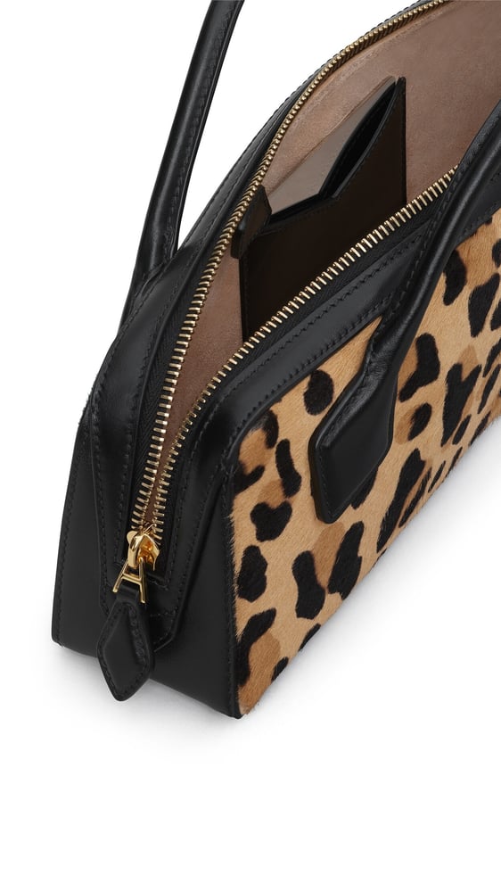 LE TECKEL CLUTCH EN CUIR PONY LÉOPARD